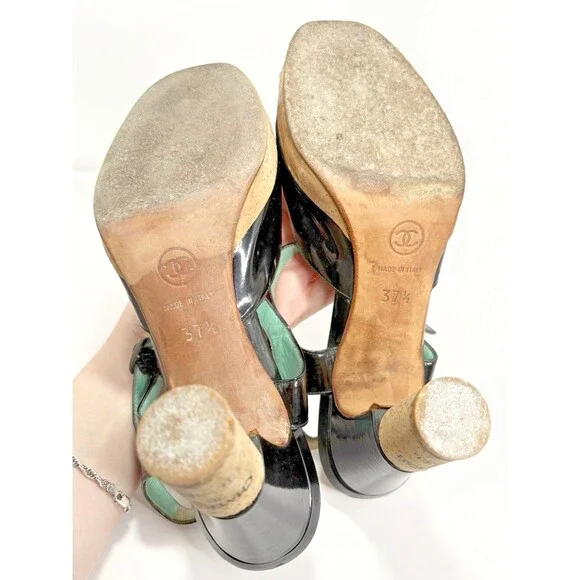 Chanel "Chateau Chanel" Wine Cork Heel Pumps Black Patent w Blue Accent Sz 37.5 - Picture 10 of 12